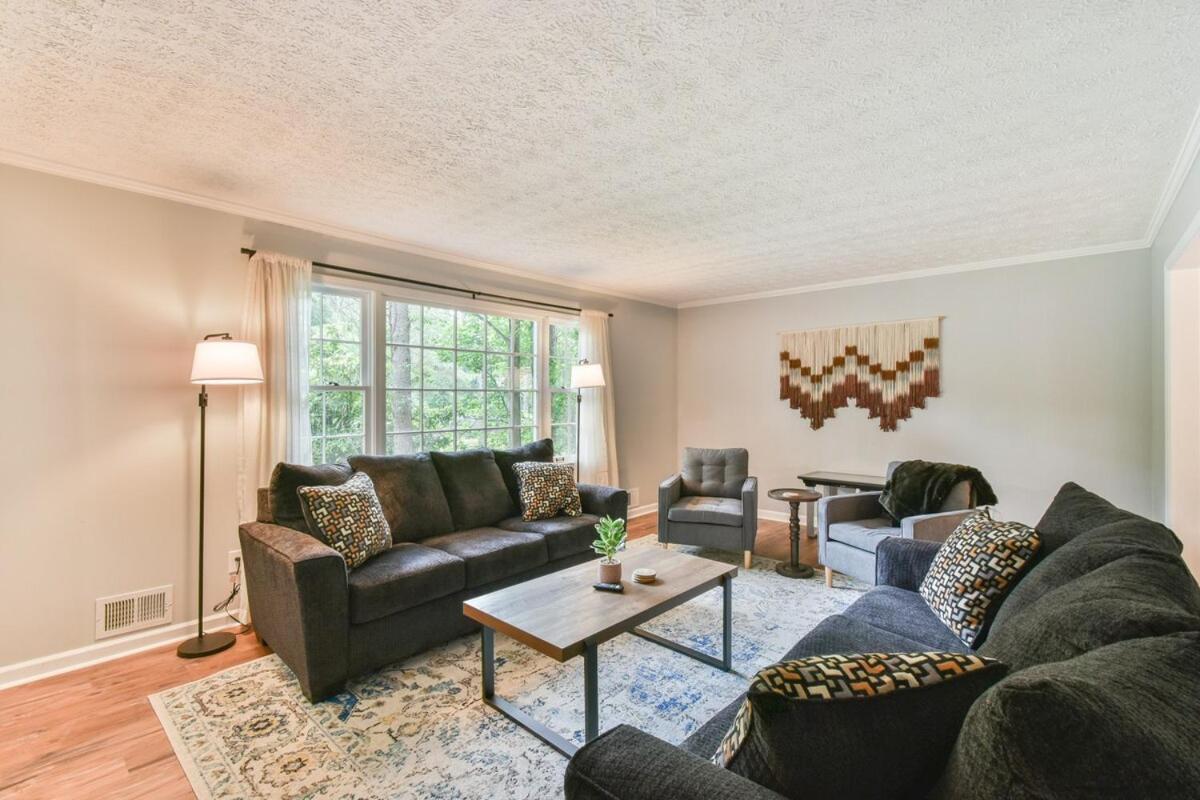 Cozy Home With Arcade, Ping Pong & Fenced Backyard Lawrenceville Bagian luar foto