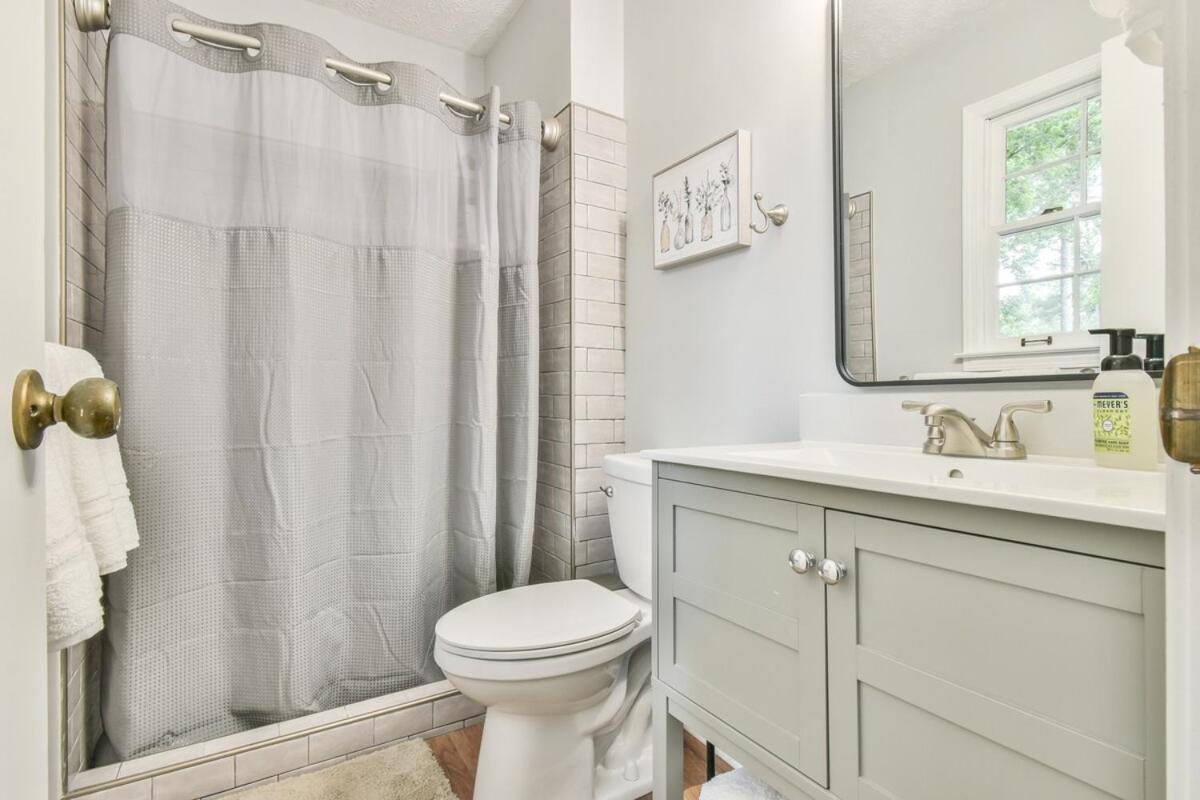 Cozy Home With Arcade, Ping Pong & Fenced Backyard Lawrenceville Bagian luar foto